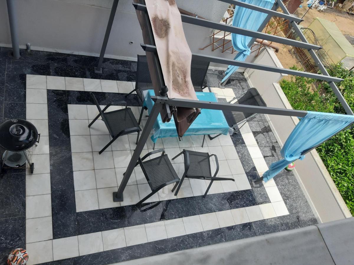 Soula'S Sunshine Apartments เนอา คาร์วาลี ภายนอก รูปภาพ