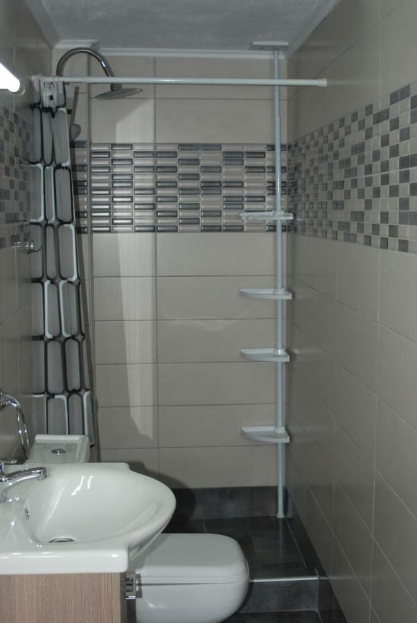 Soula'S Sunshine Apartments เนอา คาร์วาลี ภายนอก รูปภาพ